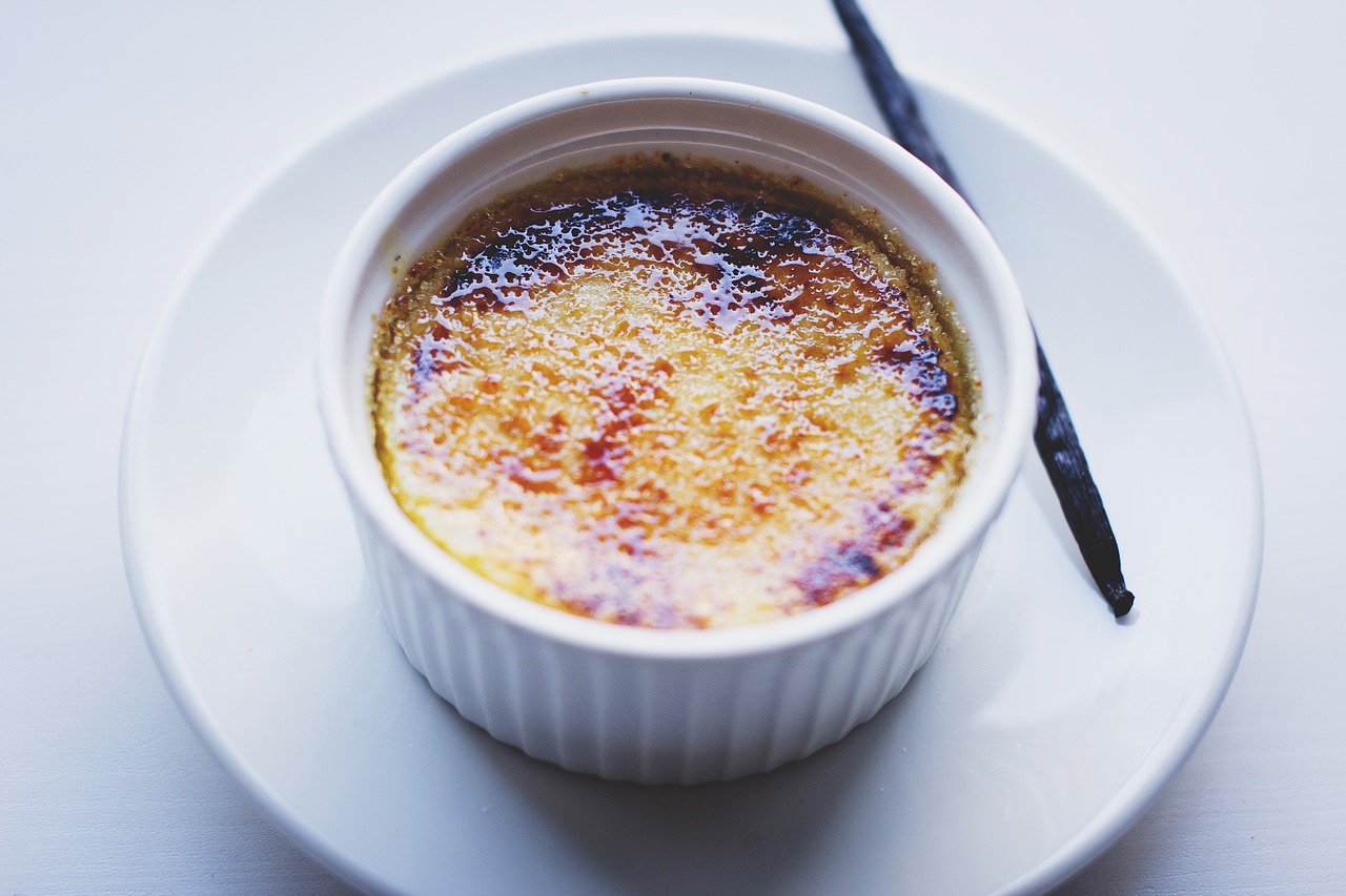 Crème Brûlée with a vanilla bean for garnish